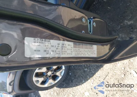 2018 Jeep Compass Limited 4X4 from USA, damaged, VIN 3C4NJDCB1JT354816